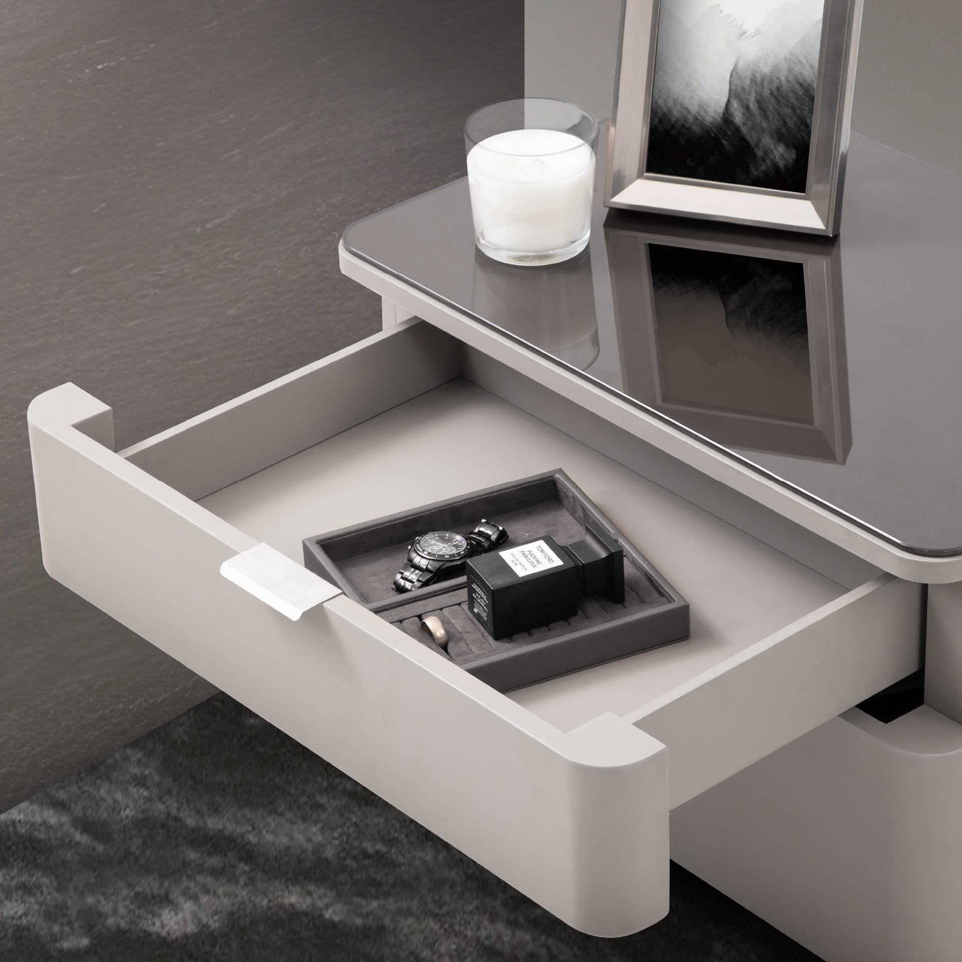 ตู้ข้างเตียง ขนาด 60  รุ่น Karo สีเบจ1