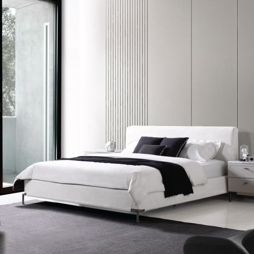 Bed 6 ft. Velar White Color